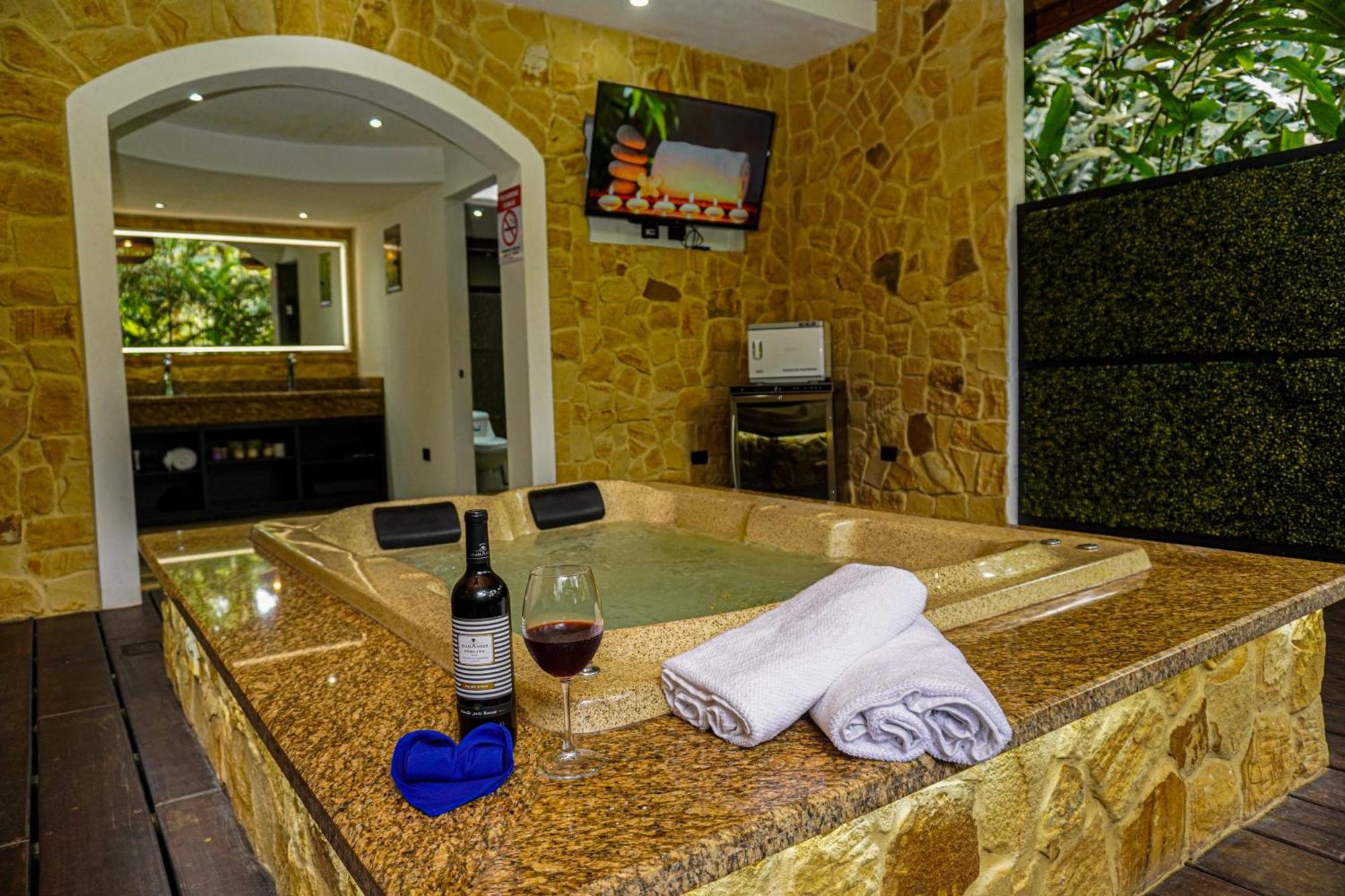 Palo Alto Glamping Hotel Quesada  Екстериор снимка